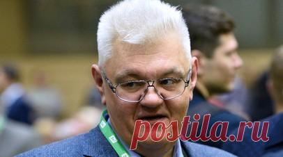 Представители украинского шоумена Сивохо подтвердили смерть артиста. Украинский шоумен Сергей Сивохо скончался в Германии из-за последствий хронического заболевания лёгких. Читать далее