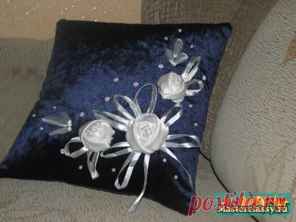 Декоративная подушка своими руками. Белые розы. Мастер класс