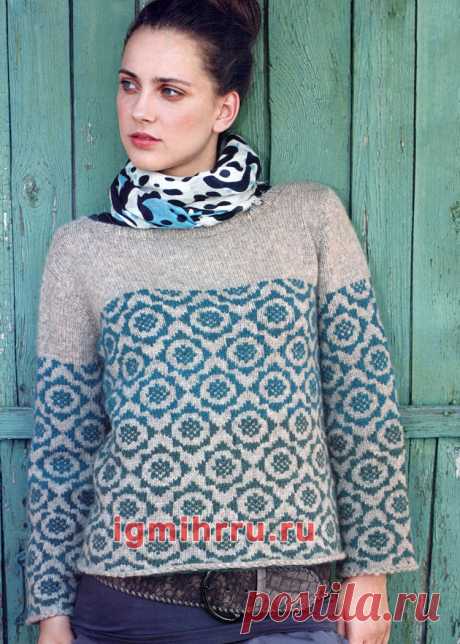 Серый шерстяной пуловер со скандинавским узором. Вязание спицами со схемами и описанием