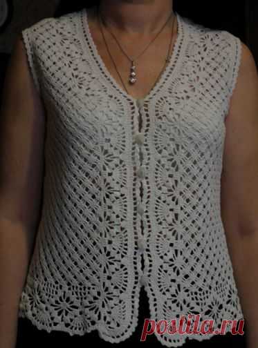 Ажурная кофточка крючком.