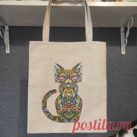 Photo by Елена Галетка (Рутто) on April 02, 2021. May be an image of cat and purse.