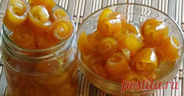 Варенье из мандариновых корок Многие хозяйки применяют его как начинку для пирогов – уж очень вкусно и ароматно получается. Да и для зимнего чаепития нет ничего приятнее, чем такое лакомство!

Рецепт №1. Чтобы приготовить такое ва…