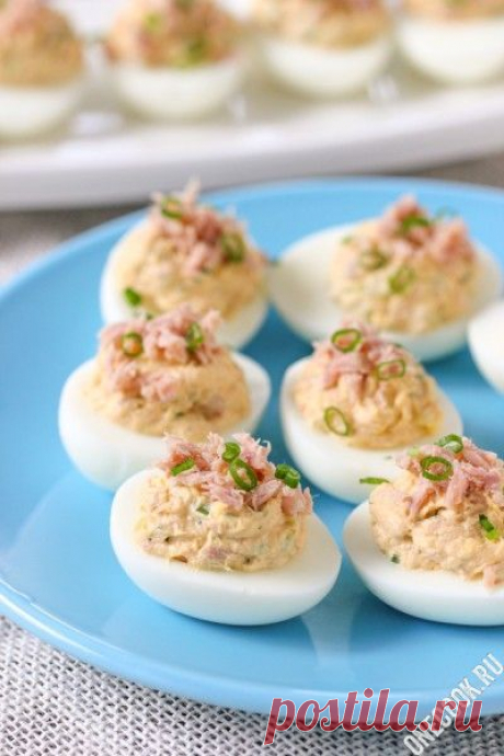 Яйца фаршированные тунцом