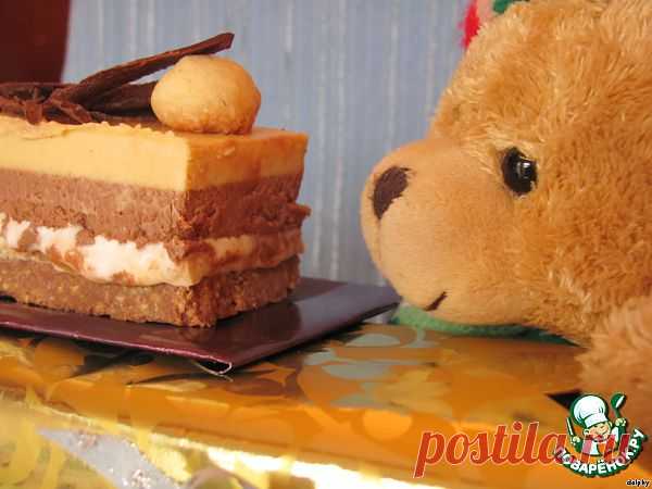 Шоколадно-карамельное пирожное с нугой и орехами. Автор: dolphy