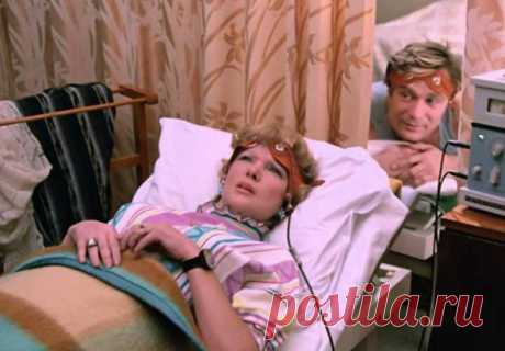 Мир сошел с ума: авторитетные издания гадают на кофейной гуще
Новостные каналы теперь узнают у экстрасенсов, есть ли жизнь на марсе и что будет с долларом. Может считают, что процент правдивости предсказаний ясновидящих выше, чем у аналитиков? На днях Daily Mail, а затем Газета.ru и другие издания написали информацию об очередном предсказании экстрасенса Деборы Дэвис. В Times даже удосужились прокомментировать эти предсказания, т.е. тоже допустили […]
Читай дальше на сайте. Жми подробнее ➡