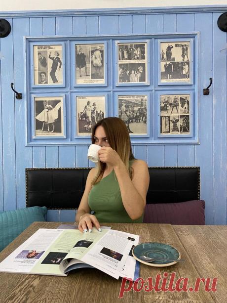 10 моделей верхней одежды на осень, которые легко найти в магазинах
Приветствую всех читателей Дзена! Похолодание пришло также внезапно как закончилось лето. И несмотря на то, что на календаре только начало сентября, серость и холодный ветер напоминают октябрь. Фото автора Фото автора Чтобы не замёрзнуть и поднять настроение, предлагаю выпить по чашечке ароматнейшего кофе и поговорить о верхней одежде. Яркое пальто Коллаж автора Коллаж автора В […]
Читай дальше на сайте. Жми подробнее ➡