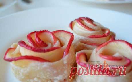 Розочки из слоеного теста с яблоками. Рецепт с пошаговыми фото