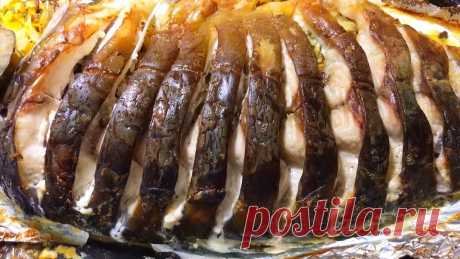 Показываю как вкусно запечь карпа в духовке. Карп получается очень сочный.
Очень нравится всей семье именно запечённый карп. Сейчас покажу, как его вкусно приготовить. Карпа почистила, удалила внутренности и жабры, хорошо промыла рыбу. Теперь делаю надрезы, …
Читай дальше на сайте. Жми подробнее ➡