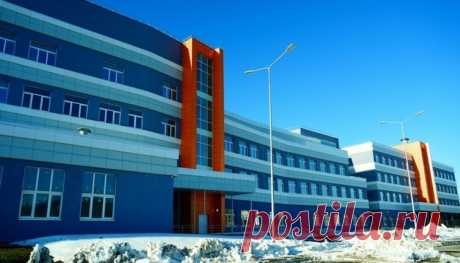 2021 апрель. В Верхней Пышме Свердловской области открылся новый роддом. Общая площадь пятиэтажного здания составляет 25000 м². В составе роддома — женская консультация, дневной стационар, акушерское отделение, родовое отделение с пятью индивидуальными палатами и с родовыми боксами, а также отделение гинекологии, палаты реанимации, интенсивной терапии, операционные. Стоимость реализации нового объекта здравоохранения превысила 1,5 млрд рублей