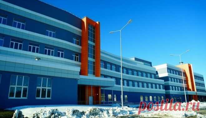 2021 апрель. В Верхней Пышме Свердловской области открылся новый роддом. Общая площадь пятиэтажного здания составляет 25000 м². В составе роддома — женская консультация, дневной стационар, акушерское отделение, родовое отделение с пятью индивидуальными палатами и с родовыми боксами, а также отделение гинекологии, палаты реанимации, интенсивной терапии, операционные. Стоимость реализации нового объекта здравоохранения превысила 1,5 млрд рублей