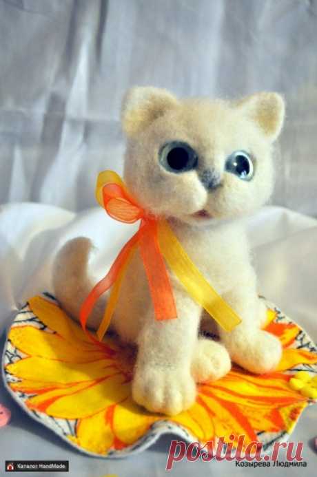 Авторская игрушка Валяная кошечка Люси HandMade