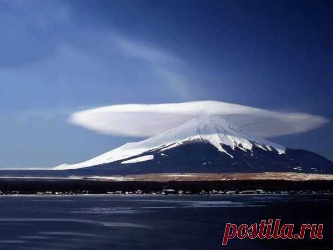 30 фотографий самых необычных облаков со всего мира