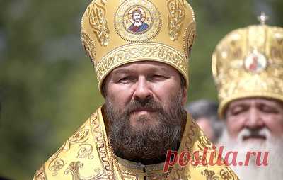 Синод РПЦ временно отстранил митрополита Илариона от управления епархией в Будапеште. Иерарх также освобожден от других церковных должностей
