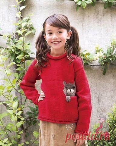 Красный пуловер с мишкой