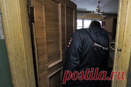 Многодетная россиянка рассказала о попытках изъять детей из-за шалости сына. Многодетная мать-одиночка из Челябинска Кристина Н. рассказала, что сотрудница подразделения по делам несовершеннолетних (ПДН) забрала ее восьмилетнего сына и двух младших дочерей после того, как старший мальчик поджег бумажку в ванной комнате. У нее якобы пытаются изъять троих детей из-за одной детской шалости.