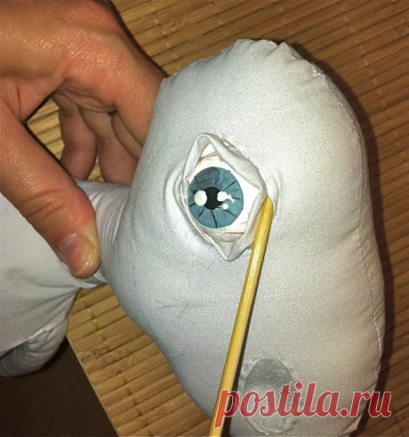Живые глазки тряпичной кукле. Как нарисовать и как сделать из муки