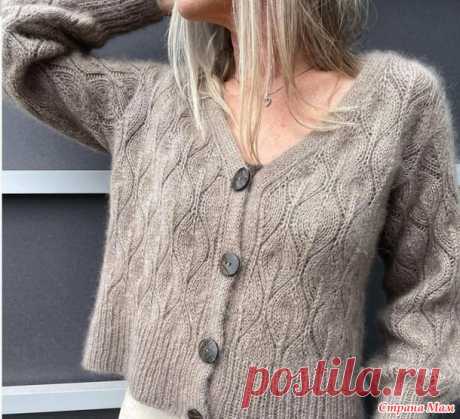 Оливковый кардиган с V-образным вырезом (Olive V-neck) От Дизайнера от Pernille Larsen. -