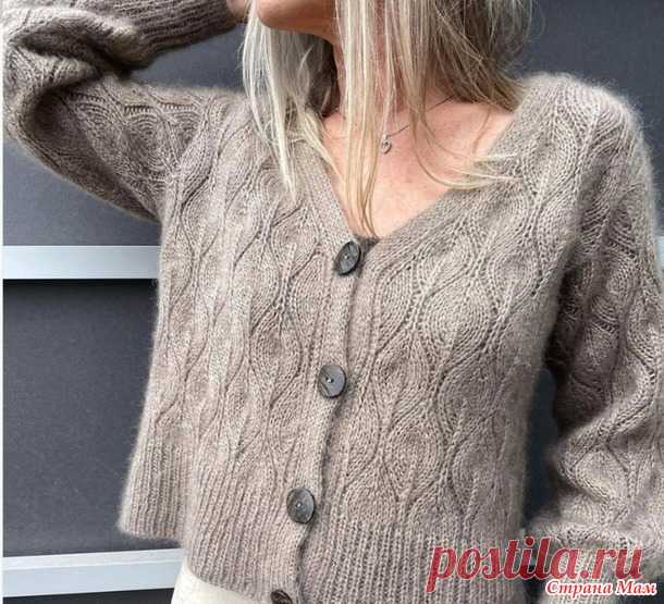 Оливковый кардиган с V-образным вырезом (Olive V-neck) От Дизайнера от Pernille Larsen. -