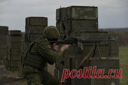 В ПМР опровергли информацию о призыве студентов на военные сборы. Министерство обороны непризнанной Приднестровской молдавской республики опровергло информацию о призыве студентов на военные сборы. Подобные сообщения в ведомстве назвали фейком, подчеркнув, что приднестровские военные комиссариаты не занимались рассылкой соответствующих повесток.