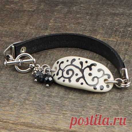 Black and white ceramic bracelet, leather, silver color metal, henna look, 7 1/2 inches 19cm