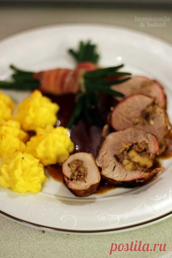 gefülltes Schweinefilet mit Honig-Walnuss-Füllung Nach der perfekten Hauptspeise für mein Weihnachtsmenü habe ich lange gesucht. Es sollte jedem schmecken, nicht zu teuer sein und trotzdem einiges hermachen.