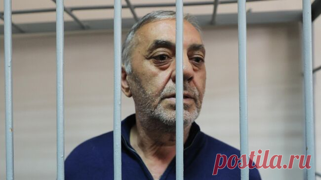 Суд оставил в силе арест двоим фигурантам дела об ОПГ на Урале
