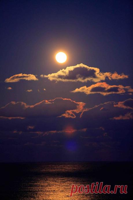 mrminty — Time for bed. Goodnight guys, pleasant dreams.