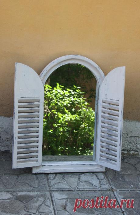 Красивые, оригинальные декоративные зеркала в стиле Прованс Кантри настенные и напольные, круглые, овальные и прямоугольные,туалетные, в комнату, в прихожую для интерьера дома и комнаты в стиле Прованс и Кантри: можно недорого купить в интернет магазине Уголок Прованса в Москве