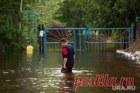 5-7-23-ВОЗ предрек миру серию АНОМАЛЬНЫХ ПРИРОДНЫХ ЯВЛЕНИЙ. В ближайшие месяцы мир ожидает серия экстремальных погодных явлений, включая наводнения, ураганы и сильную жару. Об этом рассказал глава Всемирной организации здравоохранения (ВОЗ) Тедрос Адханом Гебрейесус. Только на URA.RU