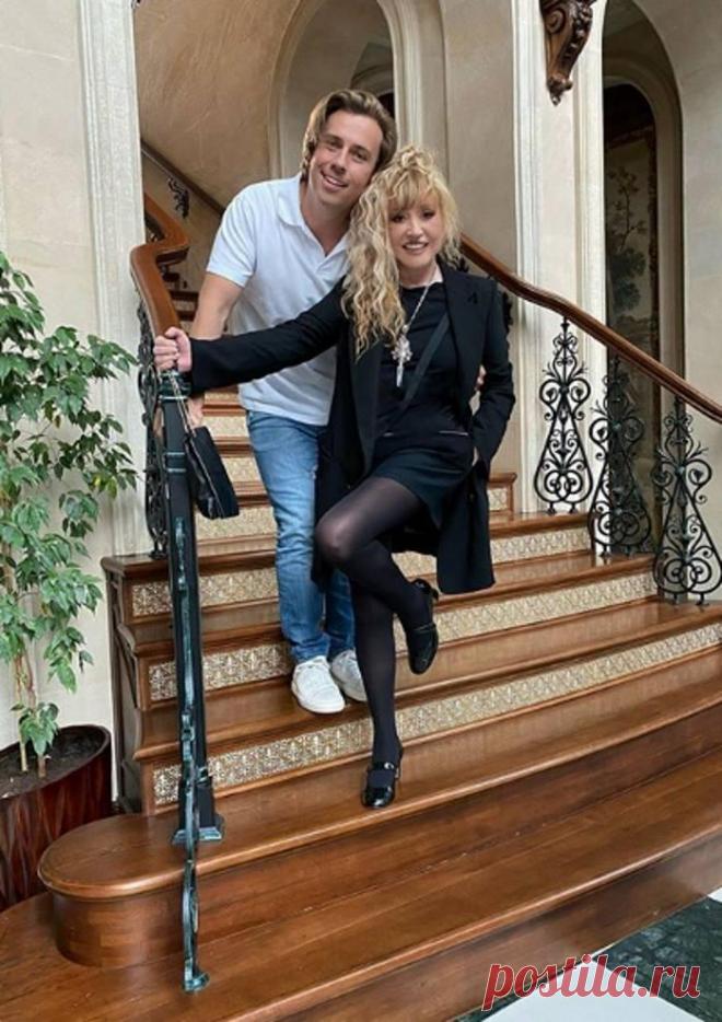 Хибла Герзмава сделала комплимент 71-летней Пугачевой в маленьком черном платье