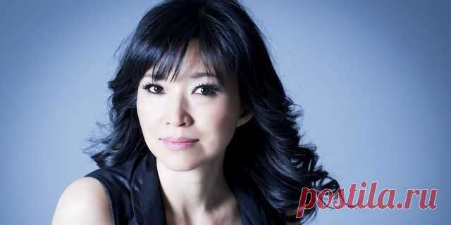 «Keiko Matsui» 186 230 песен слушать онлайн + 58 147 видеоклипов: Кэйко Мацуи — японская пианистка и композитор, исполняющая музыку в стиле lounge и джаз. Кэйко выпустила 20 альбомов и получила международную известность