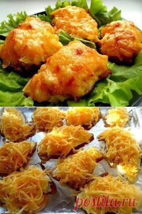 Курица, запеченная с ананасами и сыром
