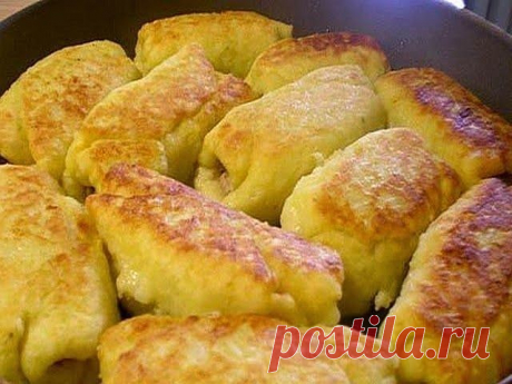 Картофельные рулетики. Безумно вкусное блюдо, отлично будет служить в качестве сытного ужина. Попробуйте – не пожалеете. Это ну очень вкусно!