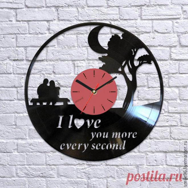 Часы из пластинки 