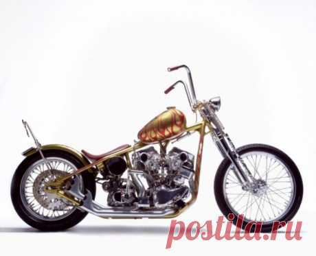 Daddy-O (2003) (Rat Fink).
Построен в честь кумира кастомайзеров 60-х Ed «Big Daddy» Roth. Первая победа на шоу «Создай мотоцикл».