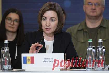 Молдавия назвала сроки выполнения условий для вступления в Евросоюз. Молдавия к середине 2023 года выполнит все условия Еврокомиссии ((ЕК) для вступления в Европейский союз (ЕС). Об этом в эфире телеканала Moldova 1 заявил президент республики Майя Санду. «К середине этого года мы выполним условия, выдвинутые Еврокомиссией в прошлом году», — пообещала президент.