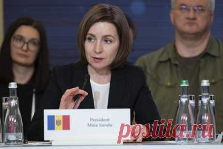 Молдавия назвала сроки выполнения условий для вступления в Евросоюз. Молдавия к середине 2023 года выполнит все условия Еврокомиссии ((ЕК) для вступления в Европейский союз (ЕС). Об этом в эфире телеканала Moldova 1 заявил президент республики Майя Санду. «К середине этого года мы выполним условия, выдвинутые Еврокомиссией в прошлом году», — пообещала президент.