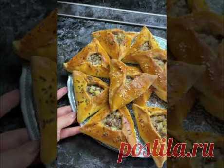 Эчпочмак сочный вкусный 😋😋 Сочные Эчпочмаки❤️❤️❤️⠀ТЕСТО:🔸Молоко тёплое -400 мл.🔸Дрожжи-1 ч.л.🔸Сахар -1.ч.л.🔸Яйцо -1 шт.🔸Сливочное масло -60 гр🔸Мука -от 620 до 650 гр.🔸Растительн...