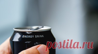 Диетолог Мухина: энергетики могут провоцировать спазм сосудов. Энергетические напитки включают в себя кофеин, таурин — аминокислоту, которая влияет на тонус нервной системы, рассказала в беседе с RT диетолог Марият Мухина. Читать далее