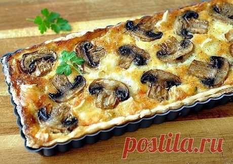 Киш с грибами и сыром