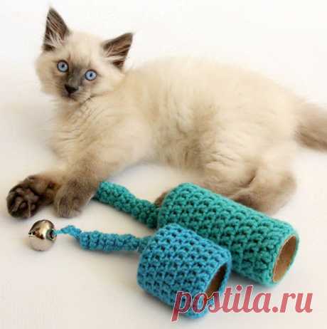 Простая игрушка для вашей кошечки / KNITLY.com - блог о рукоделии, мастерклассы