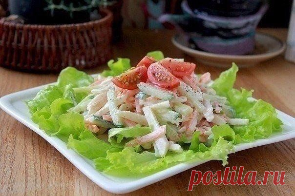 5 лёгких и очень вкусных салатов до 100 ккал (на 100 г)

Сохрани себе!

1. Супер-лёгкий салатик для позднего ужина
на 100грамм - 33.95 ккалБ/Ж/У - 1.17/0.44/6.21

Ингредиенты:
2 свежих огурца
2 сырых моркови
2 яблока
100 г зеленого салата
1/2 стакана натурального йогурта
1/4 лимона
соль, перец по вкусу

Приготовление:
Обмытые свежие огурцы, сырую морковь и яблоки нарезать тонкой
соломкой, а листики салата на 3-4 части каждый.
Все это перемешать и заправить йогуртом, добави...