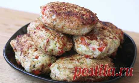 Рецепт куриных котлет с овощами.