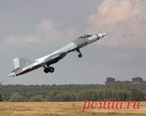 Военный "Чирок" и секретный МиГ пятого поколения покажут на МАКС-2015