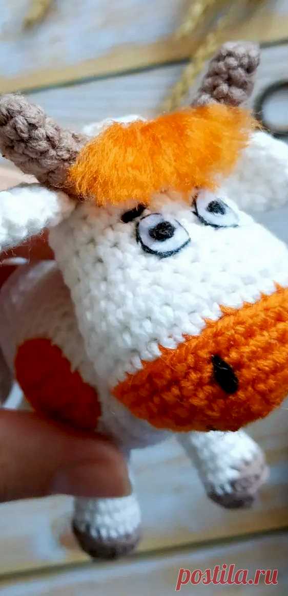 PDF Коровка крючком. FREE crochet pattern; Аmigurumi animal patterns. Амигуруми схемы и описания на русском. Вязаные игрушки и поделки своими руками #amimore - корова, маленькая коровка, телёнок, бык, бычок.