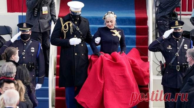 Леди Гага стала посмешищем в сети, а Джей Ло иконой стиля