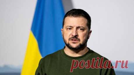 Зеленский заявил о возвращении из России осужденного за диверсию в Крыму. Президент Украины Владимир Зеленский заявил, что в страну из России вернулись 10 человек, в том числе заместитель председателя меджлиса крымско-татарского народа Нариман Джелялов. Об этом украинский лидер сообщил в своем Telegram-канале. ...