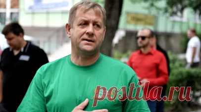 Директору «Тайгана» Зубкову снова пришлось зайти в вольер ко львам. Директор крымского парка «Тайган» Олег Зубков снова зашёл в вольер ко львам, чтобы достать чужой упавший телефон. Читать далее