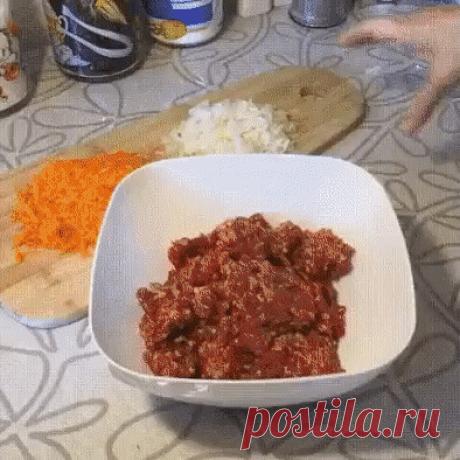 (2) Одноклассники     Ленивые голубцы. 
Очень вкусно и необычно.