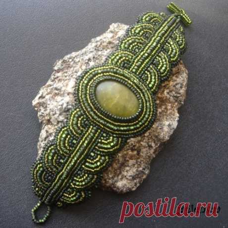 Metropolis Green brancelet by jagienkaa on DeviantArt
